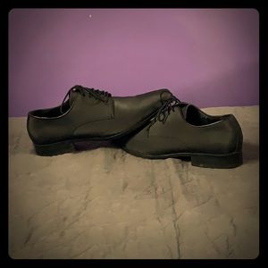 Men’s dress shoes